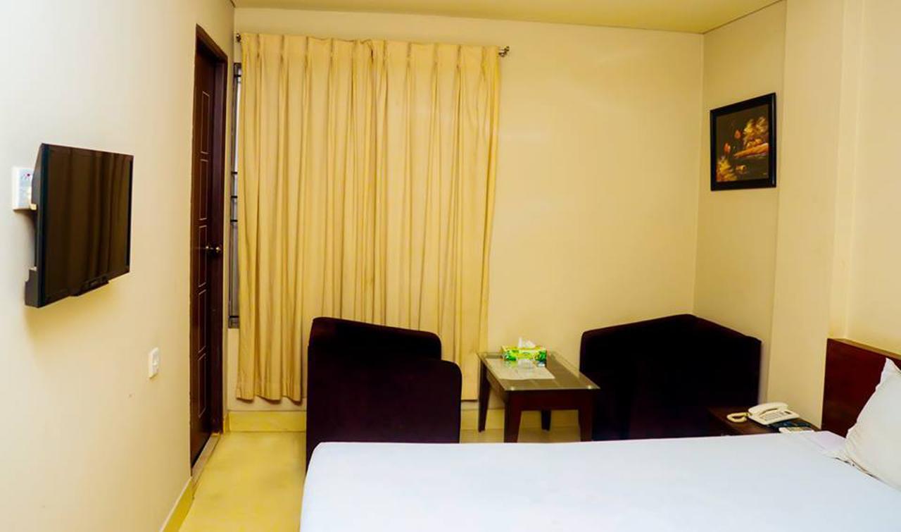 Royal Living Hotel & Suites Chittagong Eksteriør billede